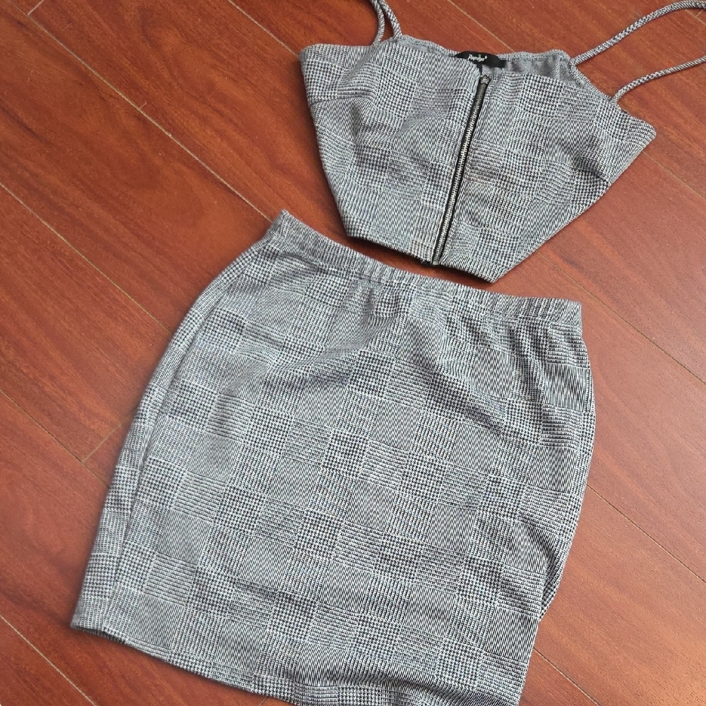 Stylish Gray Skirt Set